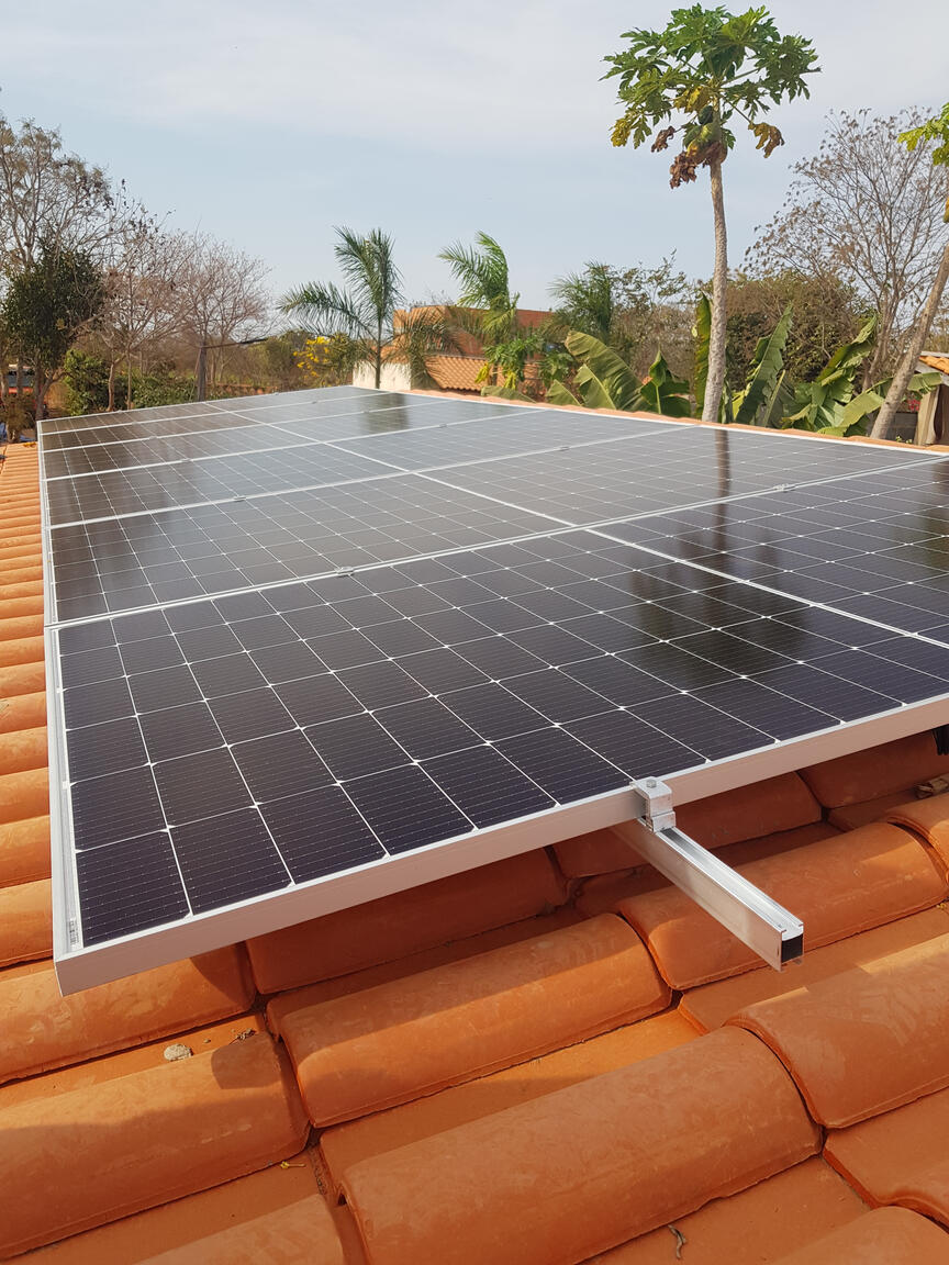 Reconhecimento pelos anos de serviços prestados à Cemig, com experiência em redes e sistemas elétricos.